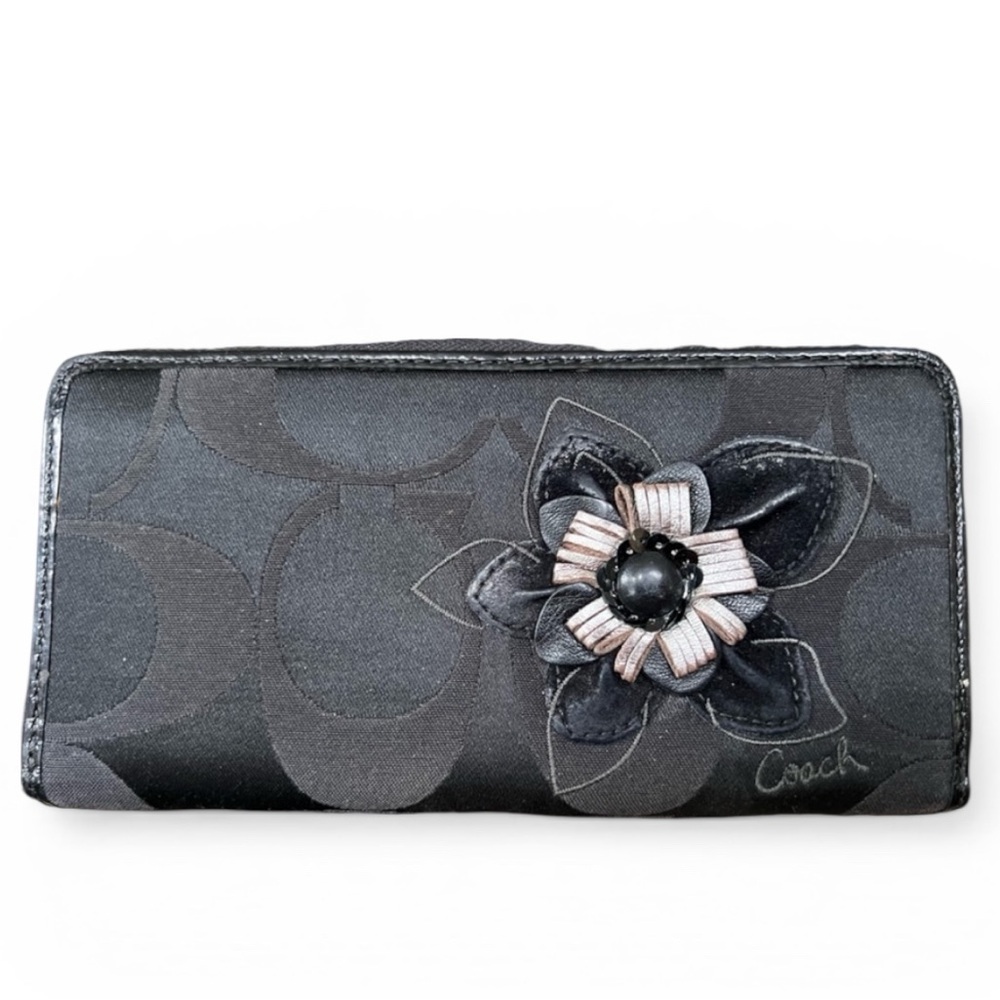 COACH Rare Black Signature Jacquard Floral Appliqué Zip Around Accordion Wallet - Picture 1 of 12